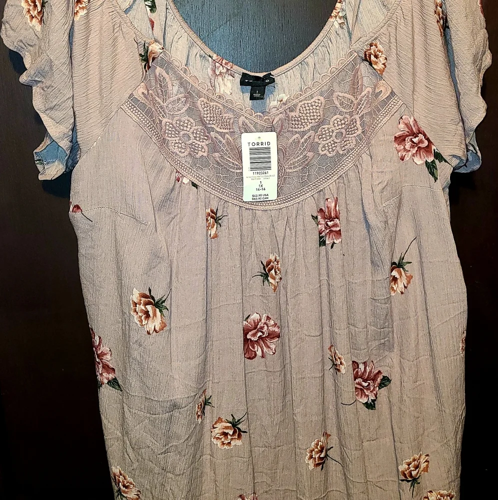 Torrid - Picture 2 of 3